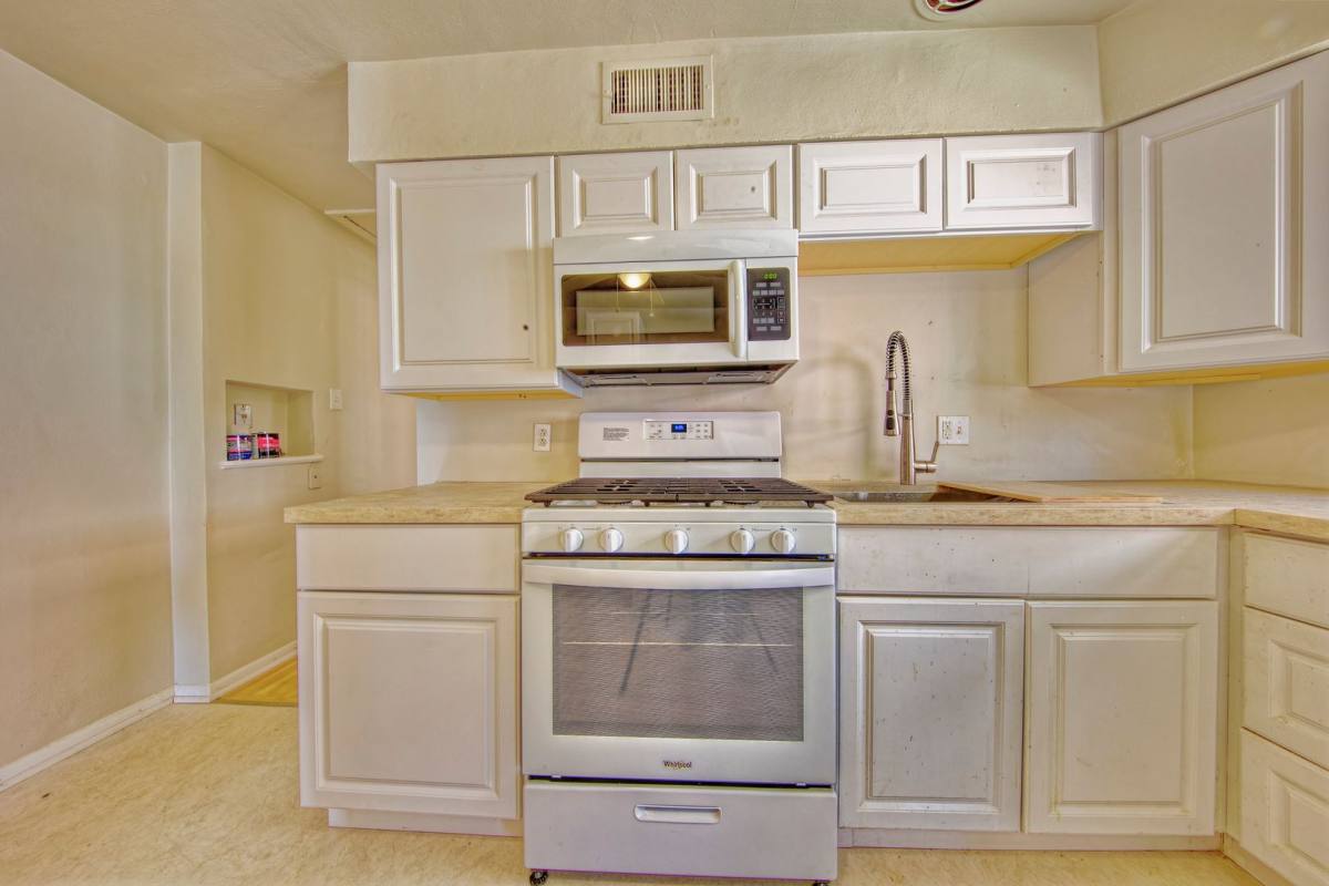 Apartment for rent at 5217-19 S Grand Blvd, Saint Louis, MO 63111