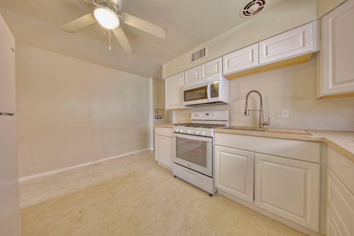 Apartment for rent at 5217-19 S Grand Blvd, Saint Louis, MO 63111