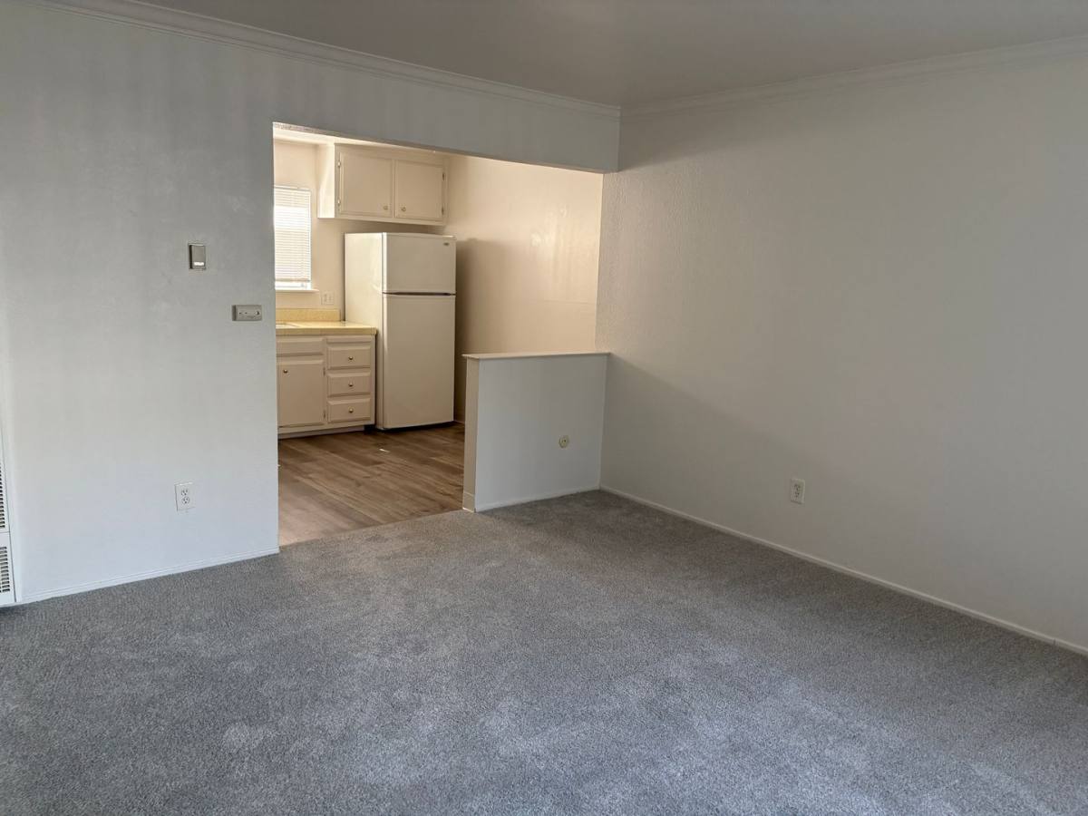 Apartment for rent at 3318 I St, Sacramento, CA 95816