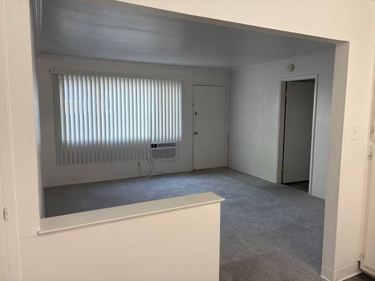 Apartment for rent at 3318 I St, Sacramento, CA 95816