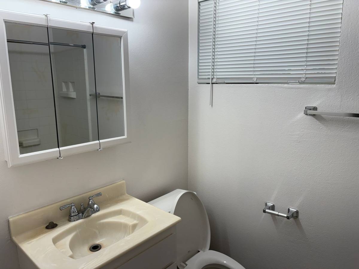 Apartment for rent at 3318 I St, Sacramento, CA 95816