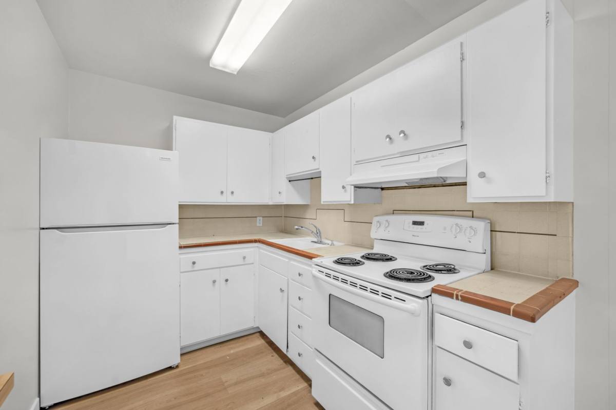 Apartment for rent at 415 Warren Dr, San Francisco, CA 94131