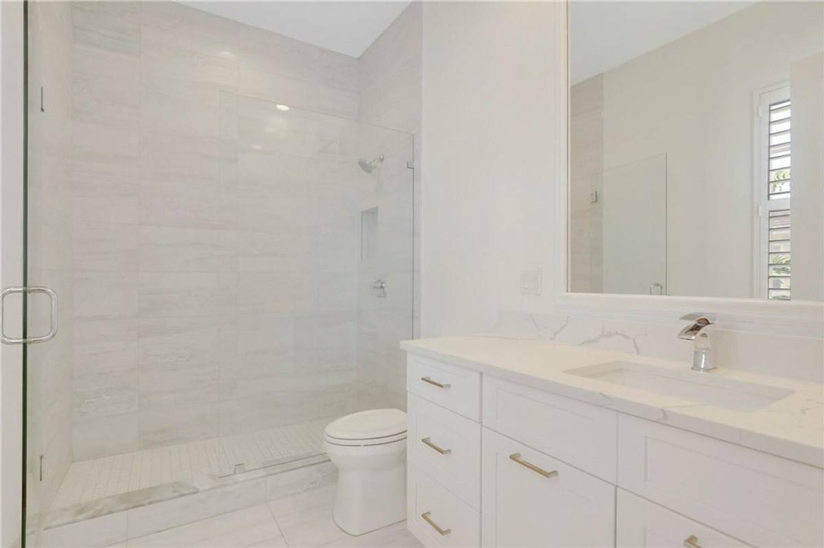 Townhouse for rent at 180 NE 6th Ave, Delray Beach, FL 33483