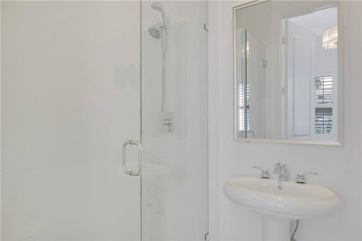 Townhouse for rent at 180 NE 6th Ave, Delray Beach, FL 33483