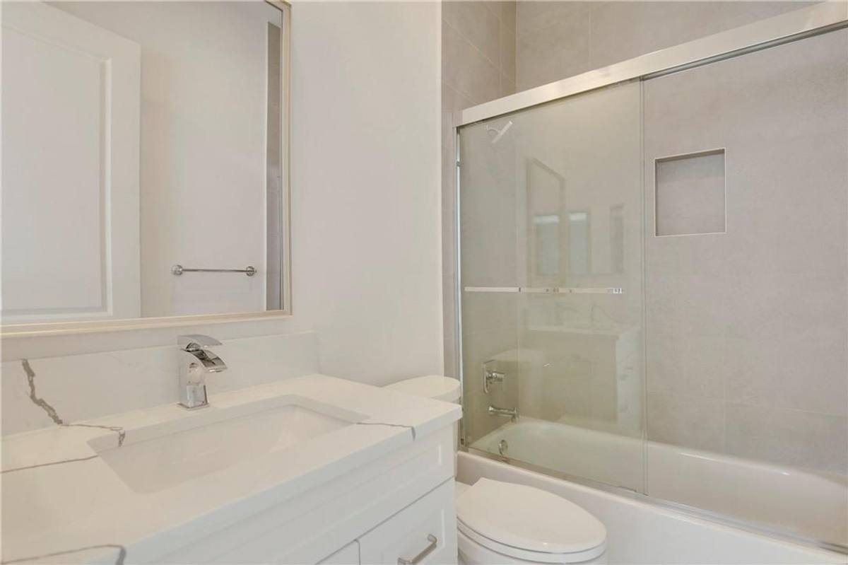 Townhouse for rent at 180 NE 6th Ave, Delray Beach, FL 33483