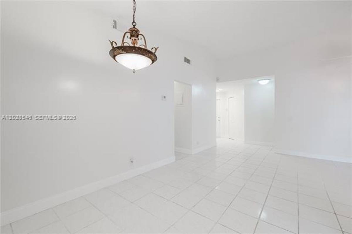 House for rent at 1482 Springside Dr, Fort Lauderdale, FL 33326