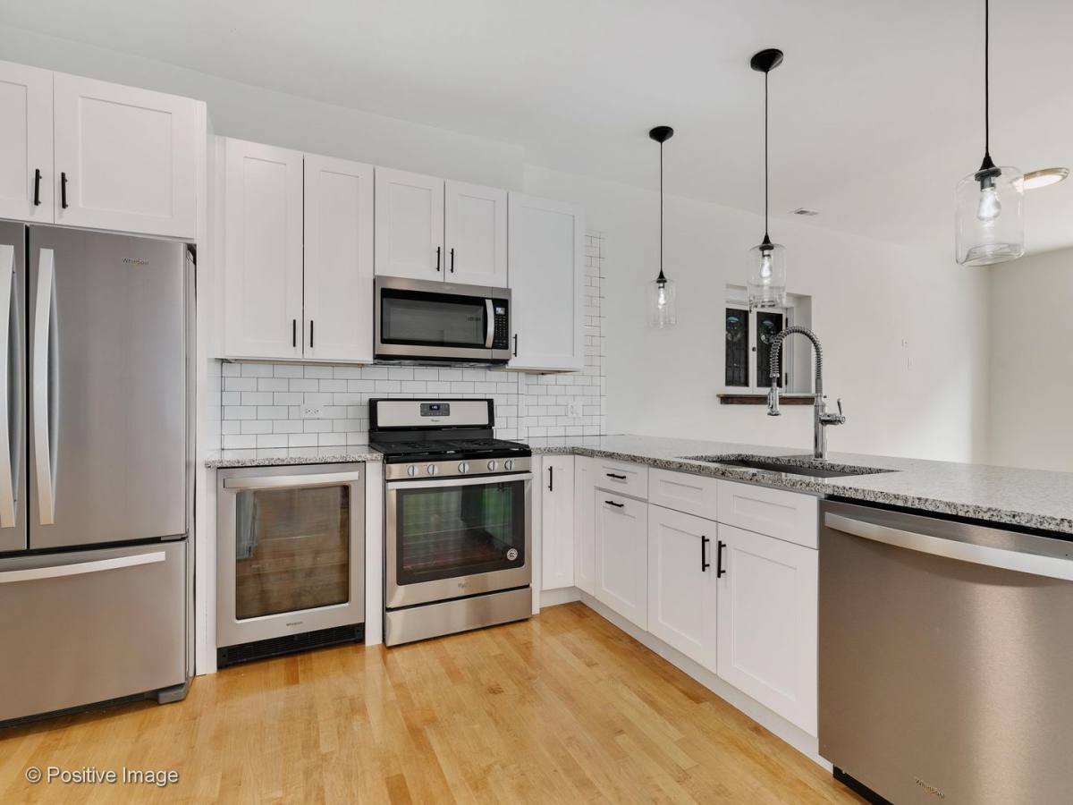Apartment for rent at 1618 W Chicago, Chicago, IL 60622