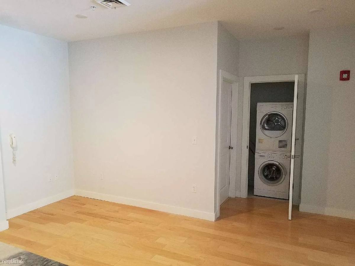 Apartment for rent at 22 Hancock St, Portland, ME 04101