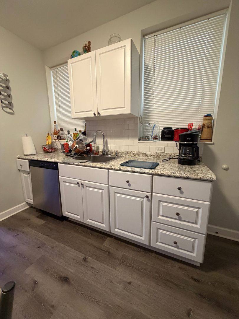 Apartment for rent at 1242 N Greenview, Chicago, IL 60642