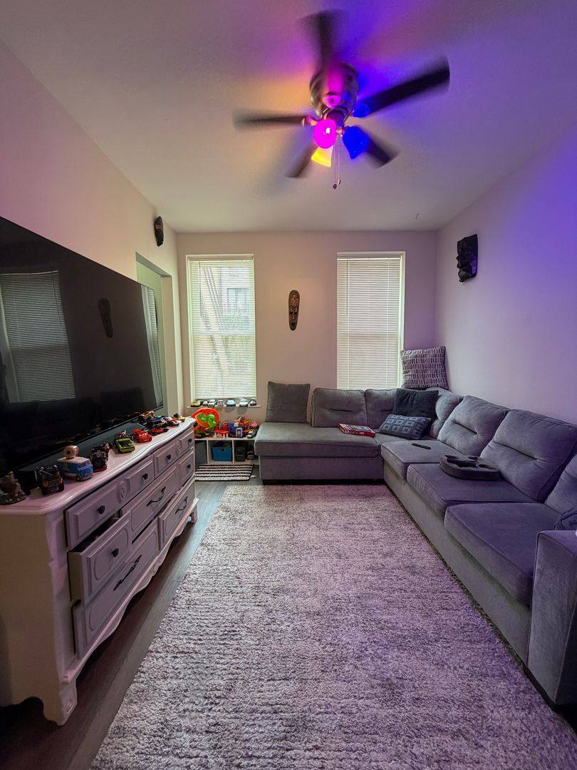 Apartment for rent at 1242 N Greenview, Chicago, IL 60642