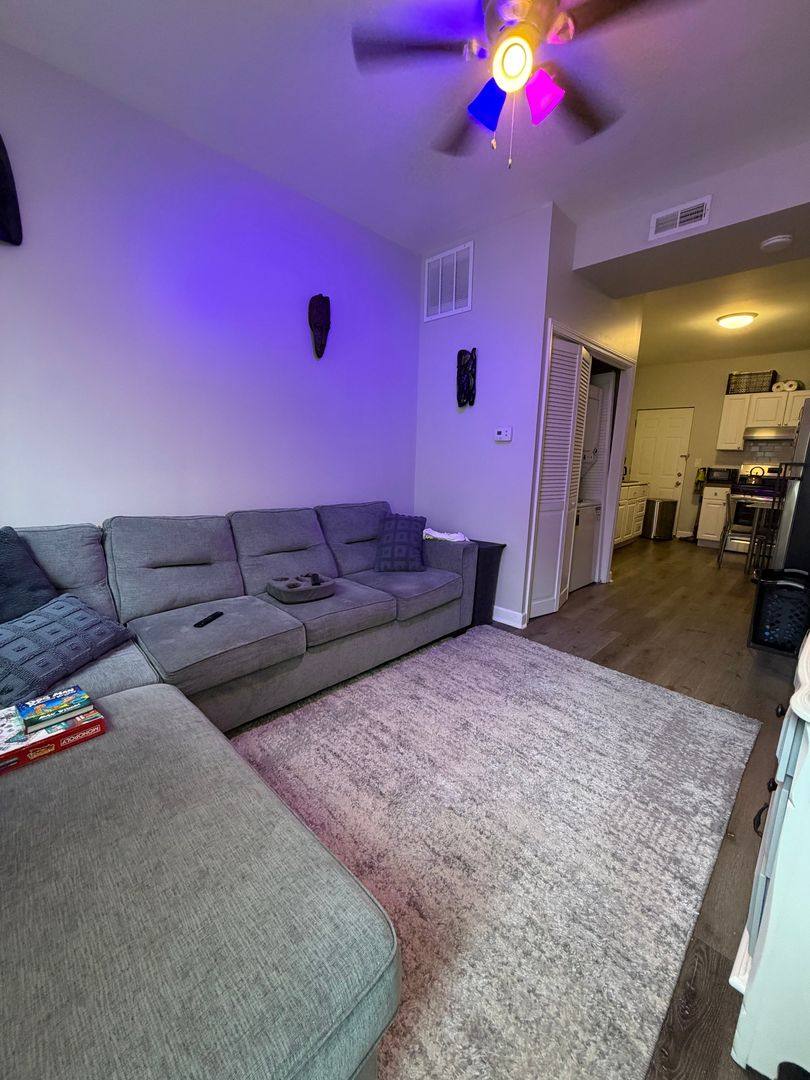 Apartment for rent at 1242 N Greenview, Chicago, IL 60642
