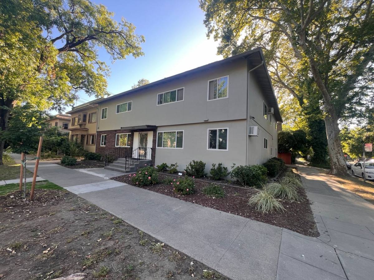 Apartment for rent at 700 24th St, Sacramento, CA 95816
