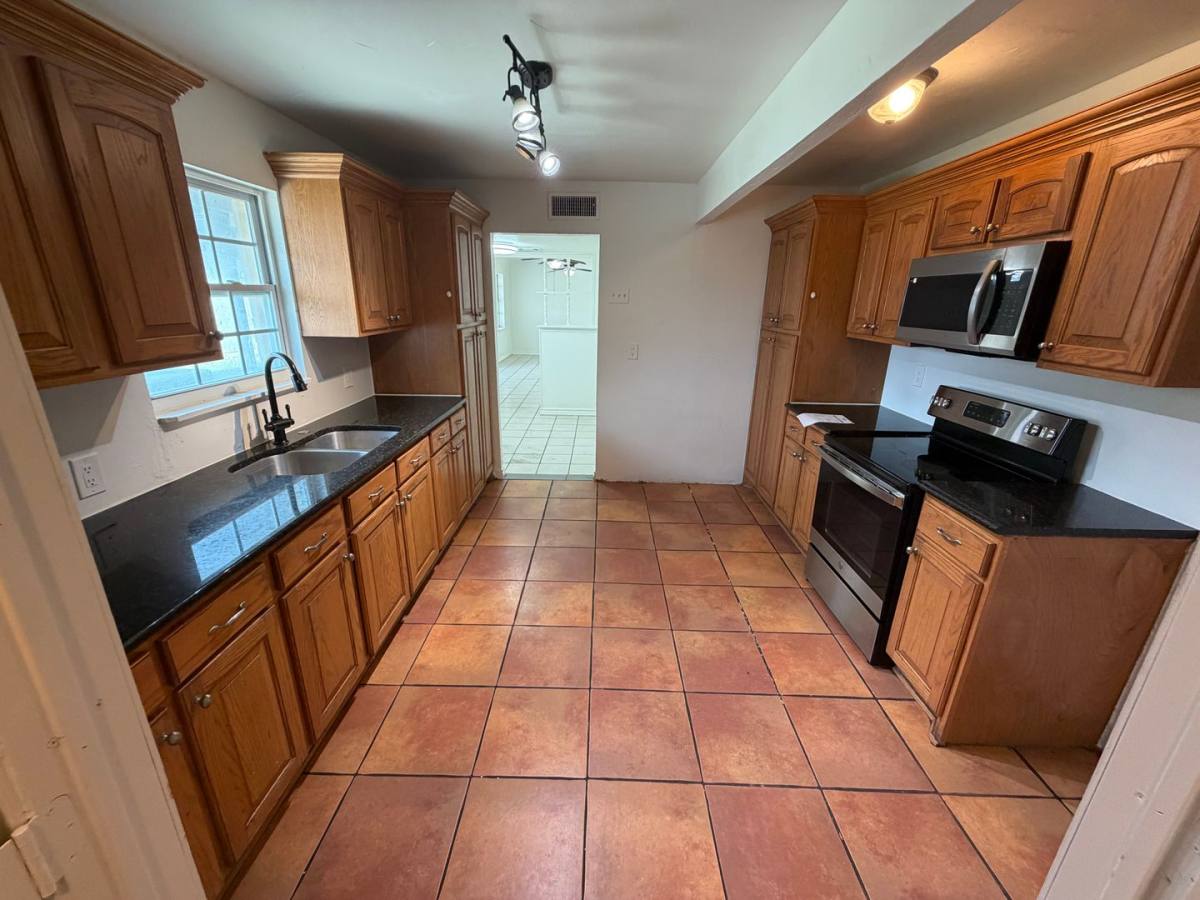 House for rent at 3034 Harlan Dr, Mesquite, TX 75150