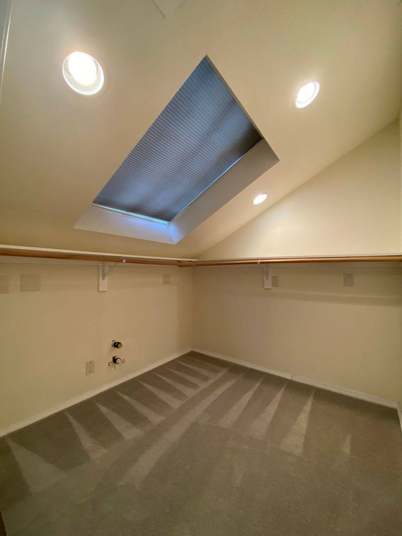 Apartment for rent at 425 NE 70th, Portland, OR 97213