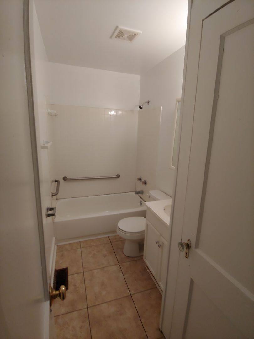 House for rent at 1717 2nd Ave, Tuscaloosa, AL 35401