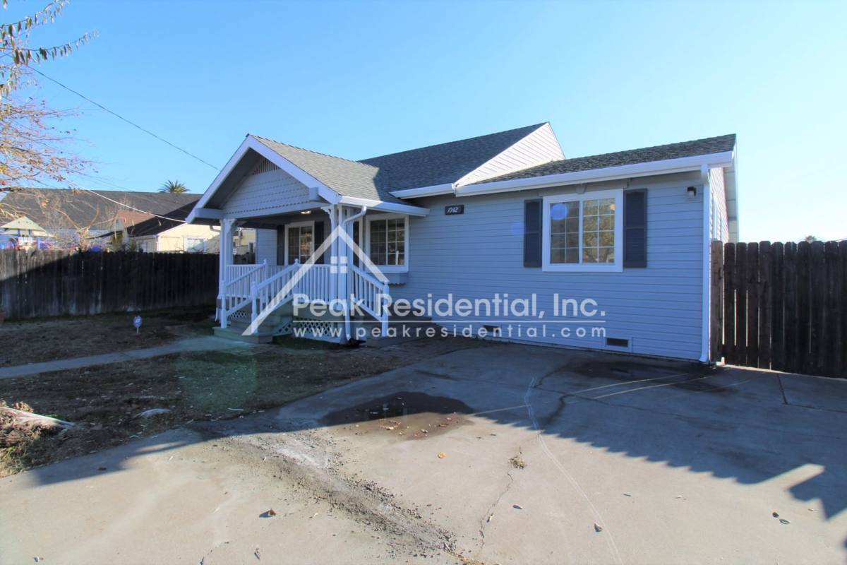House for rent at 1042 Las Palmas Ave, Sacramento, CA 95815