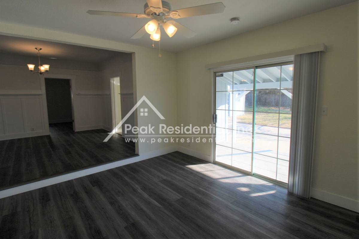 House for rent at 1042 Las Palmas Ave, Sacramento, CA 95815