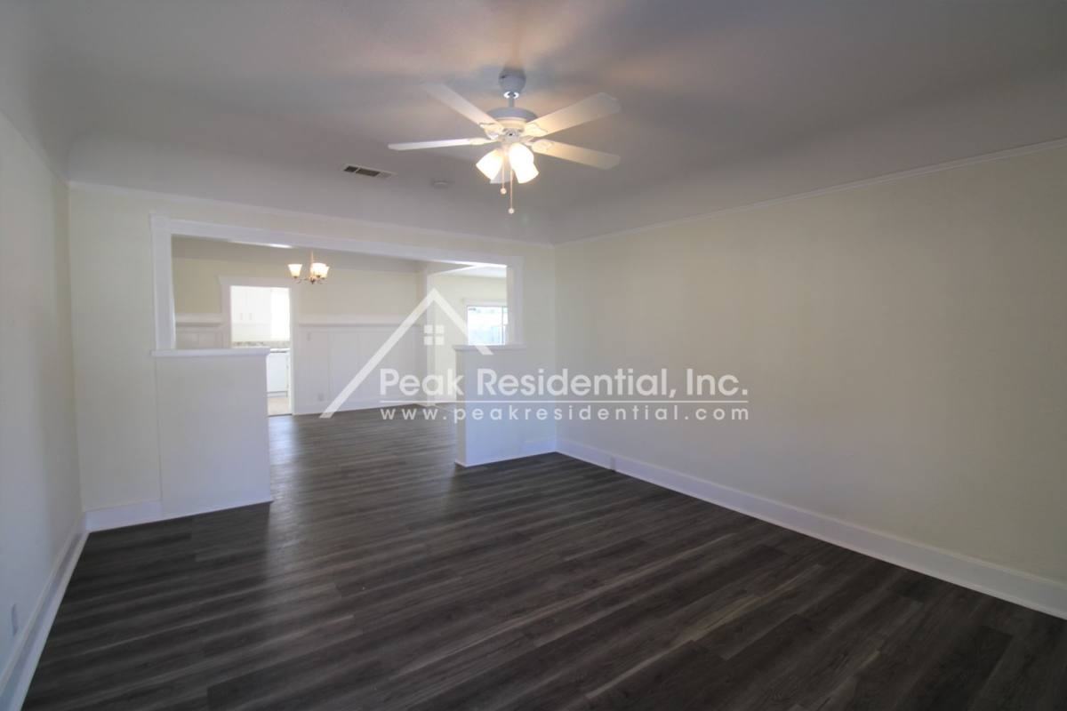 House for rent at 1042 Las Palmas Ave, Sacramento, CA 95815