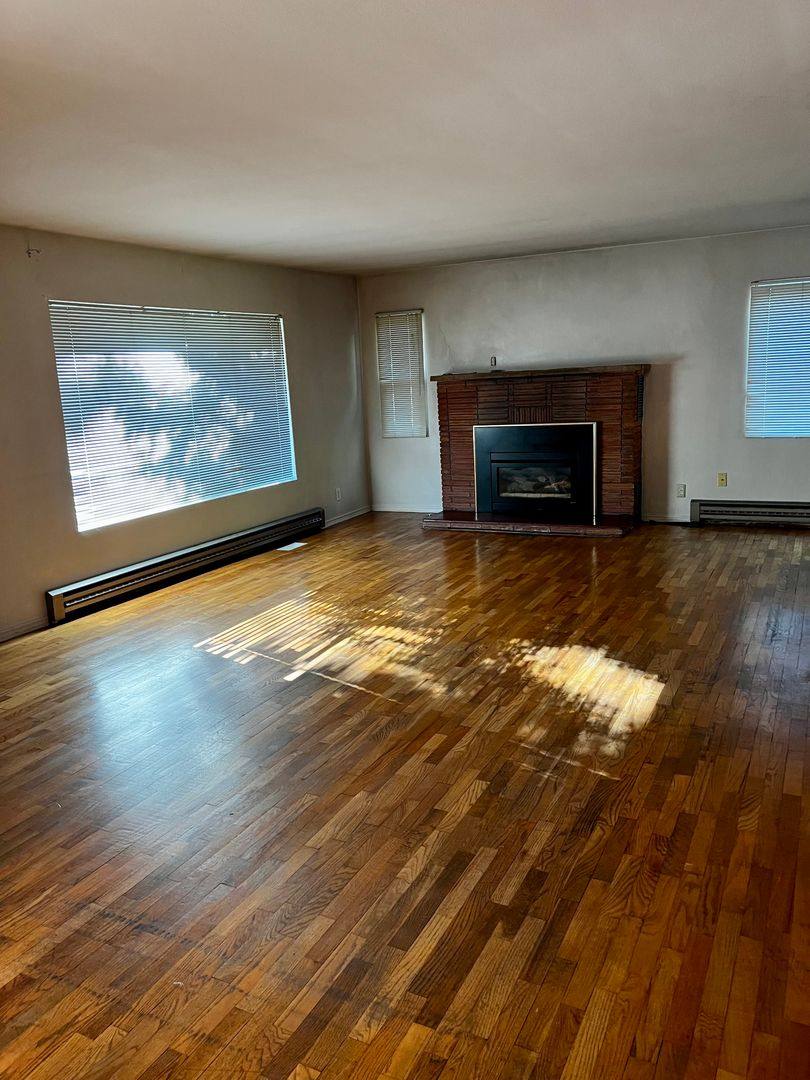 House for rent at 317 S Hartford Ave, Bremerton, WA 98312