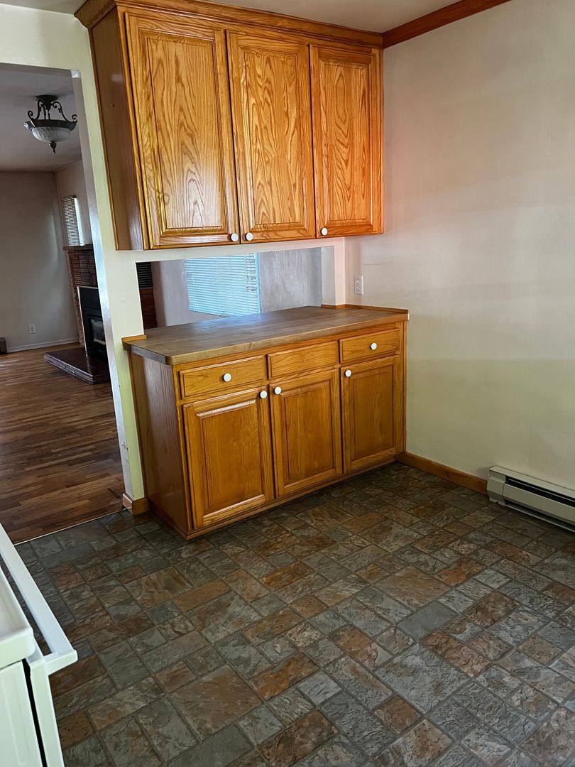 House for rent at 317 S Hartford Ave, Bremerton, WA 98312