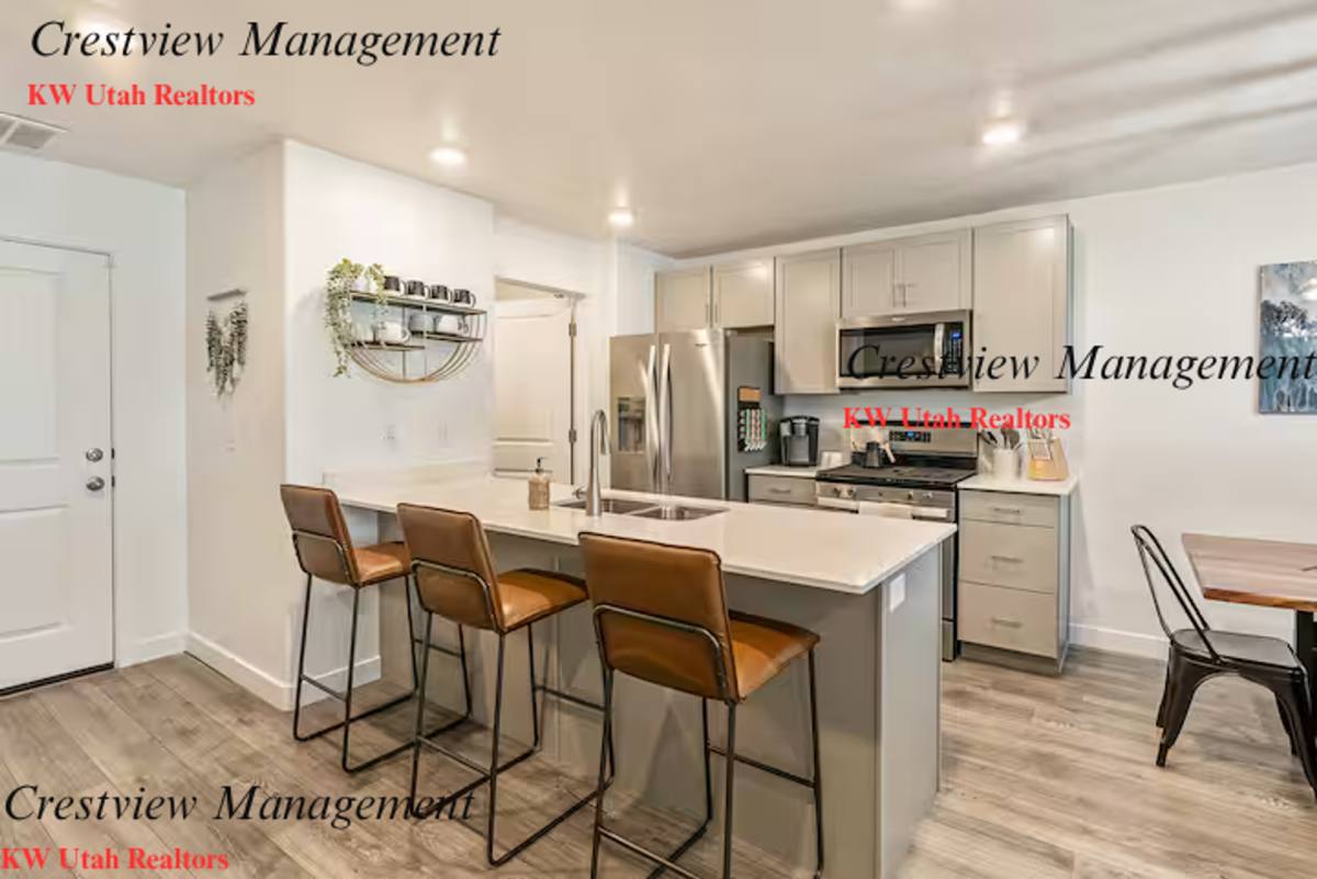Townhouse for rent at 2803 N Airmen Ave, Layton, UT 84040