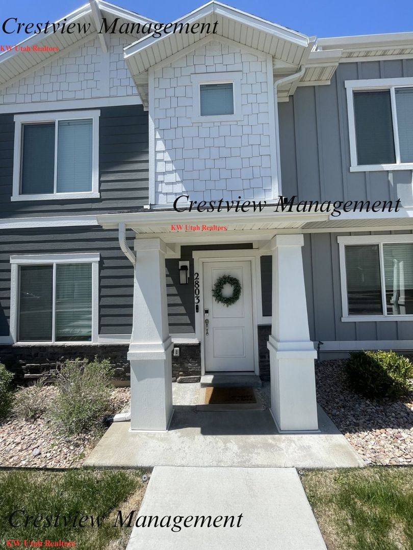 Townhouse for rent at 2803 N Airmen Ave, Layton, UT 84040
