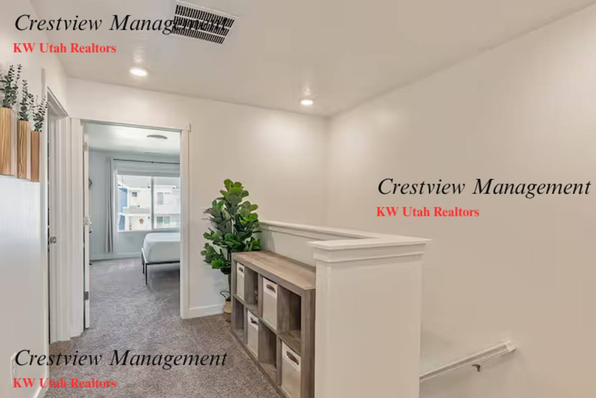 Townhouse for rent at 2803 N Airmen Ave, Layton, UT 84040