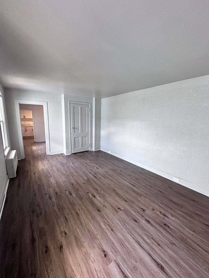 Apartment for rent at 587 W Princess St, York, PA 17401