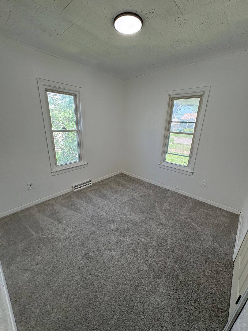 House for rent at 624 Magnolia Parkway, Waterloo, IA 50701