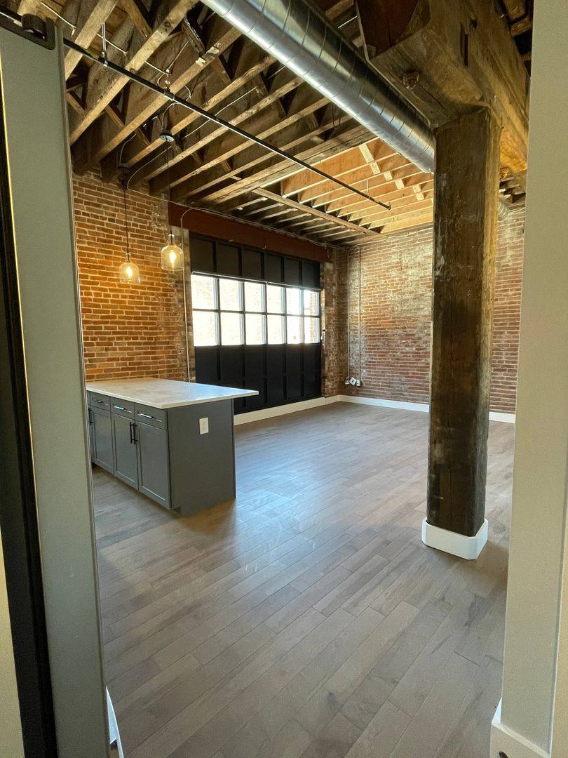 Apartment for rent at 123 Hotel St, Utica, NY 13502