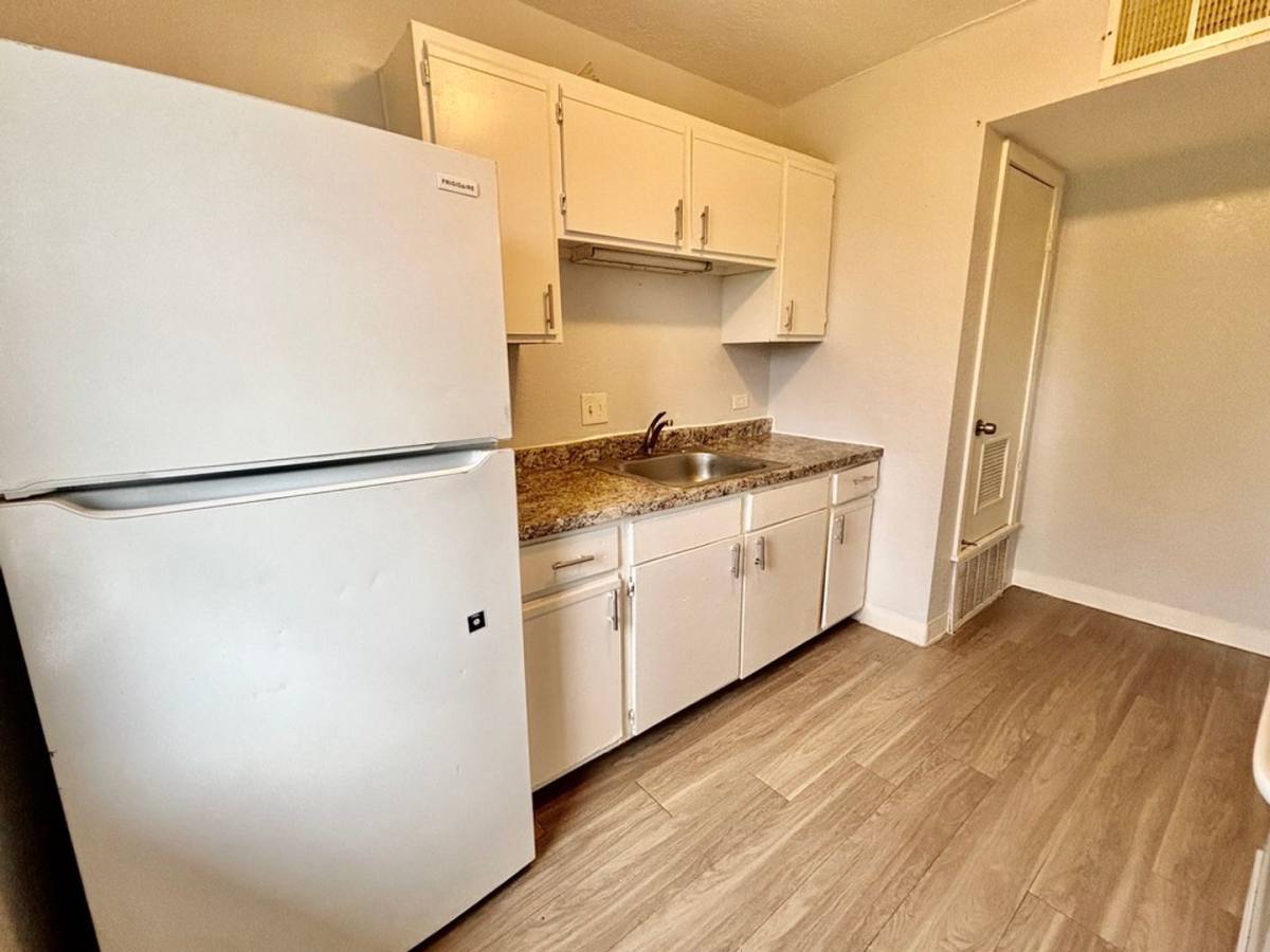 Apartment for rent at 8208 Troost Ave, Kansas City, MO 64131