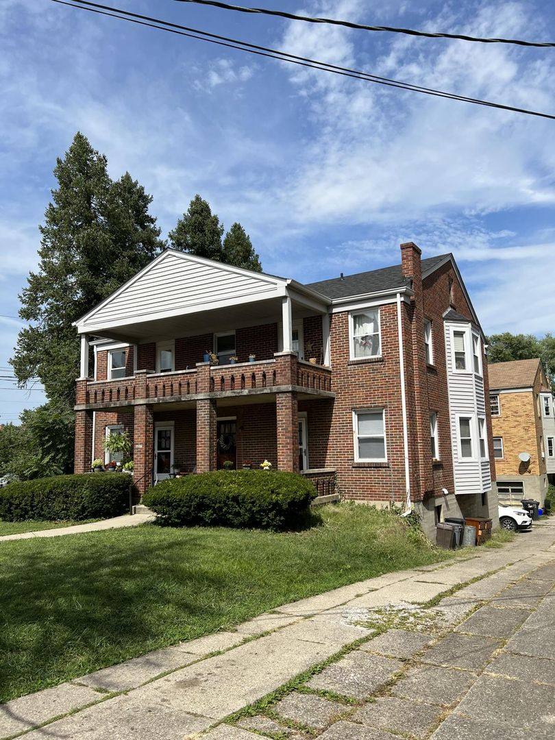 Apartment for rent at 2214 Memorial Parkway, Ft Mitchell, KY 41017