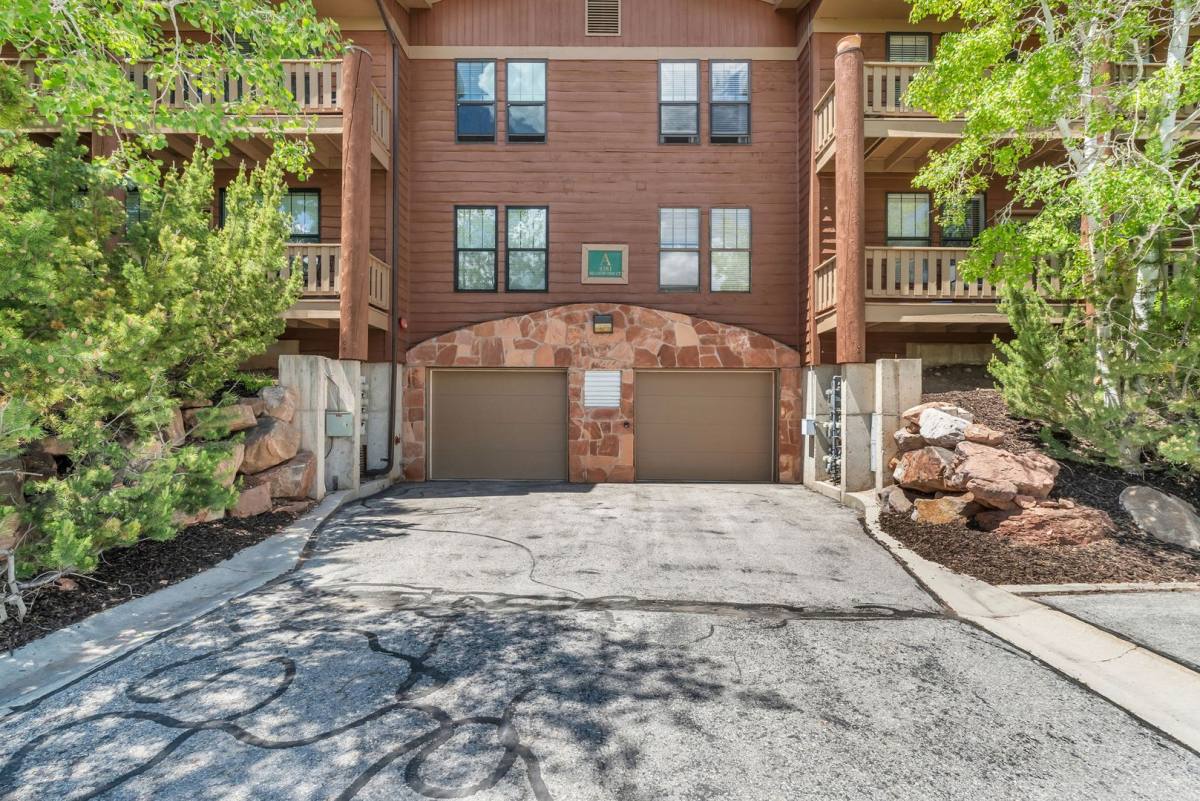 Condo for rent at 8381 Meadowview Court, Park City, UT 84098