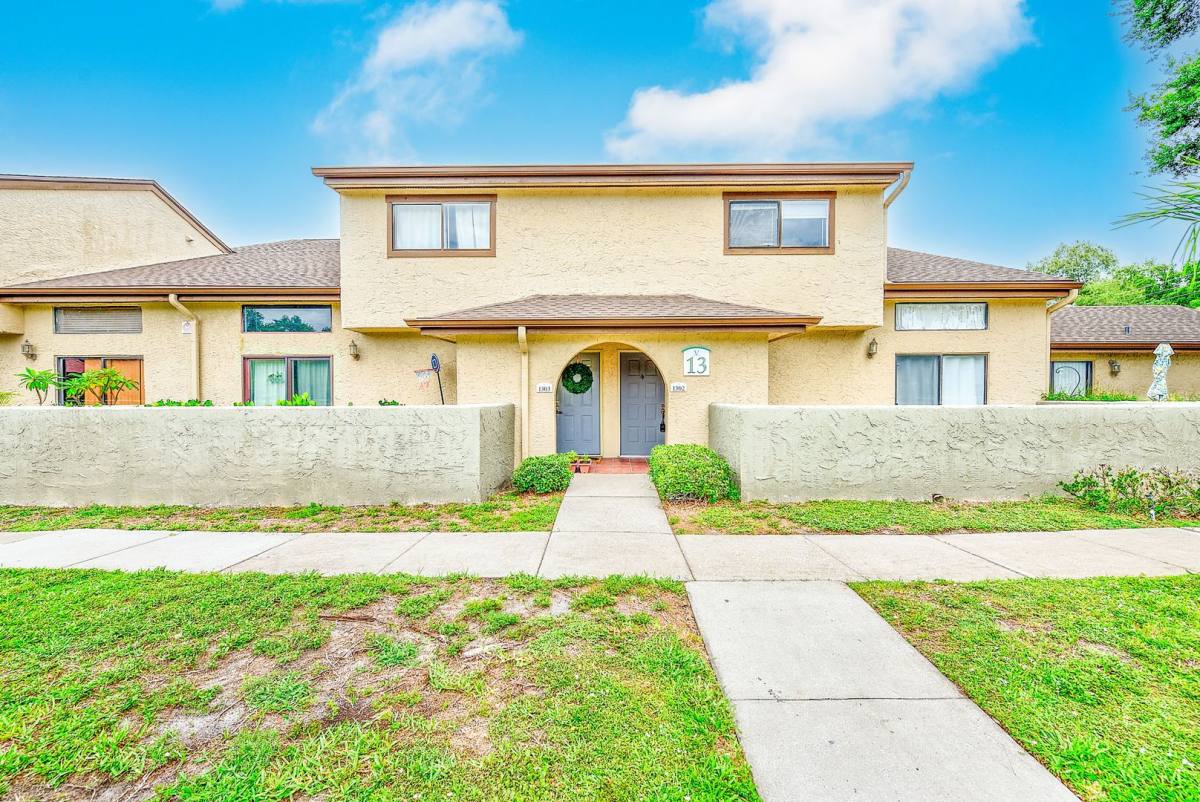 Townhouse for rent at 6262 142nd Ave N, Clearwater, FL 33760