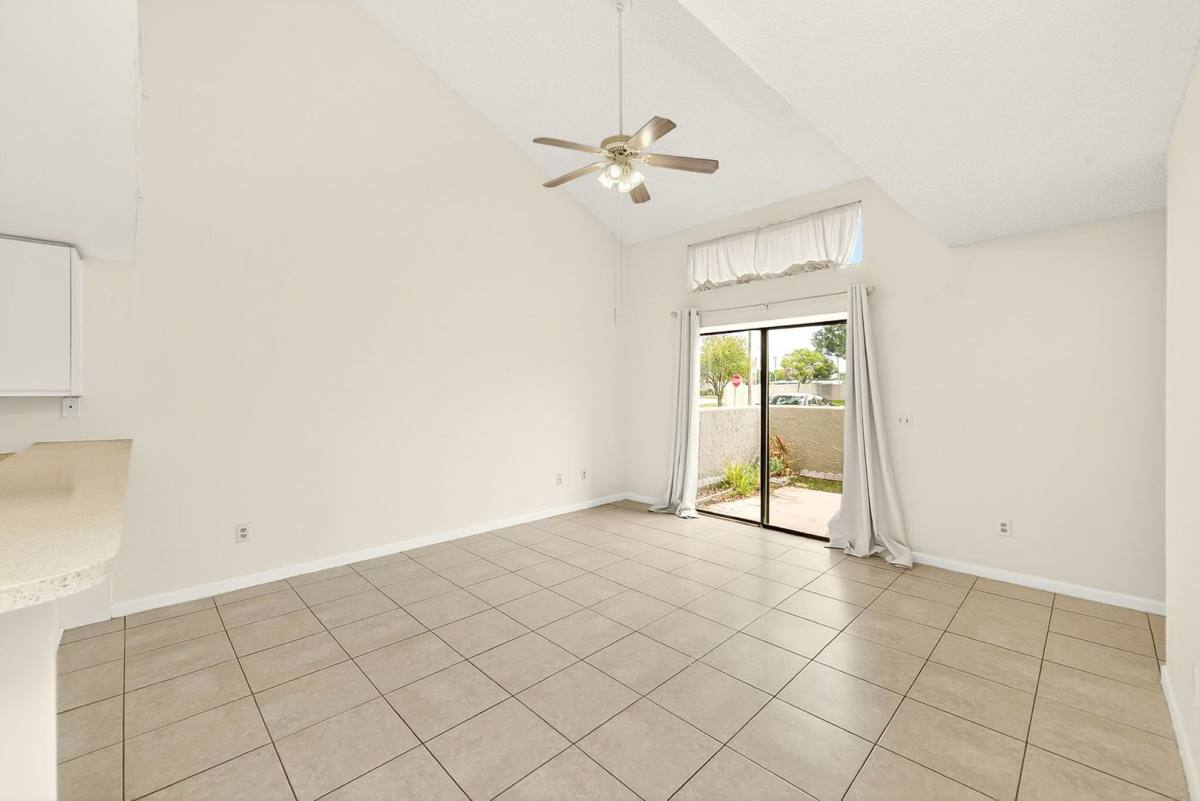 Townhouse for rent at 6262 142nd Ave N, Clearwater, FL 33760