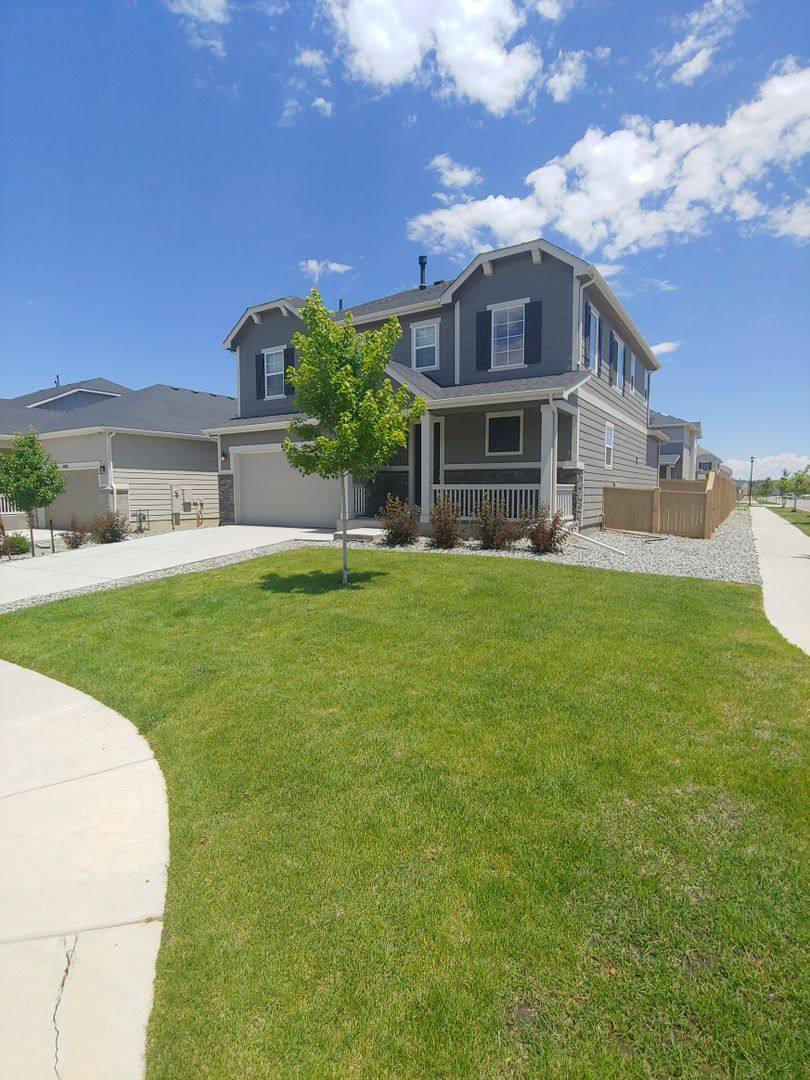 House for rent at 1042 Woodgate Court, Longmont, CO 80501