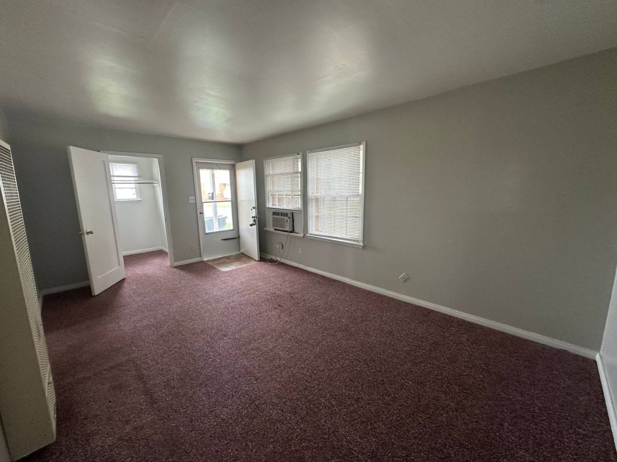 House for rent at 521 E Harmon, Oklahoma City, OK 73110