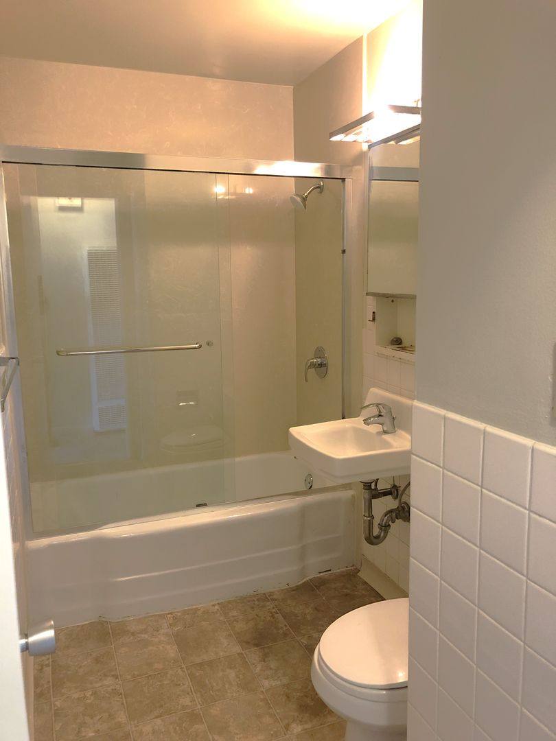 Apartment for rent at 2172 Blake St, Berkeley, CA 94704