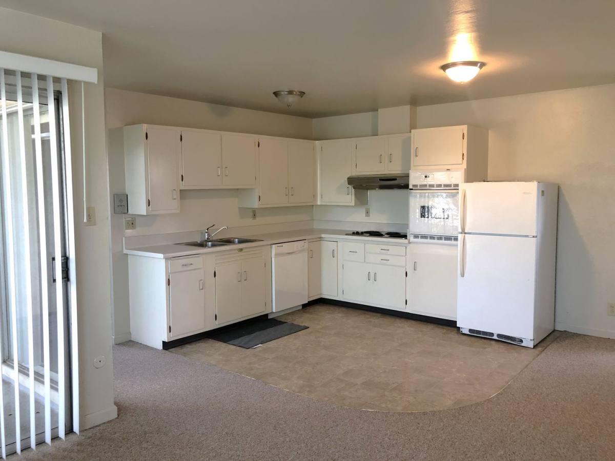 Apartment for rent at 2172 Blake St, Berkeley, CA 94704