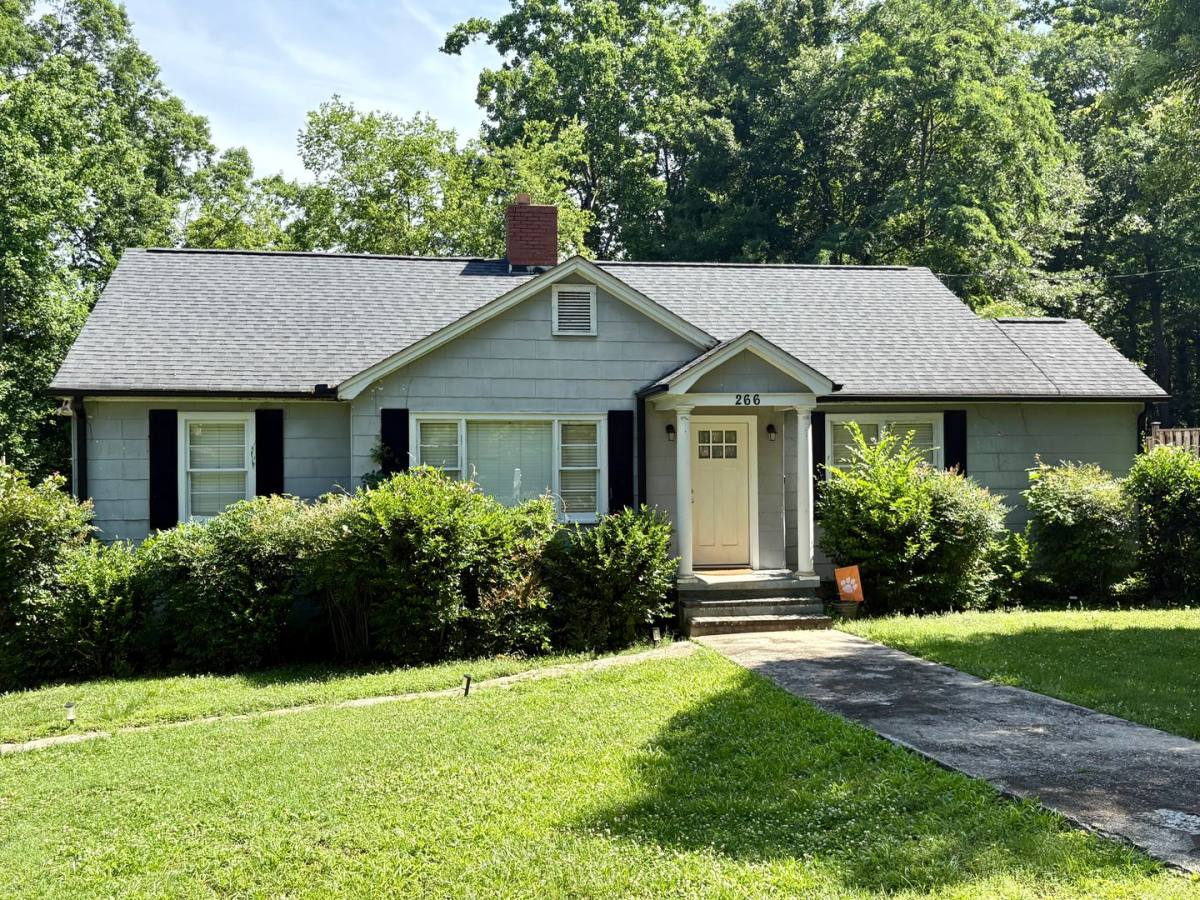 House for rent at 266 Riggs Dr, Clemson, SC 29631