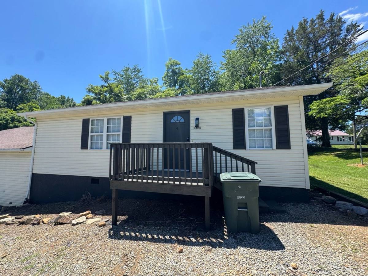 Apartment for rent at 1541 Southside Rd, Elizabethton, TN 37643