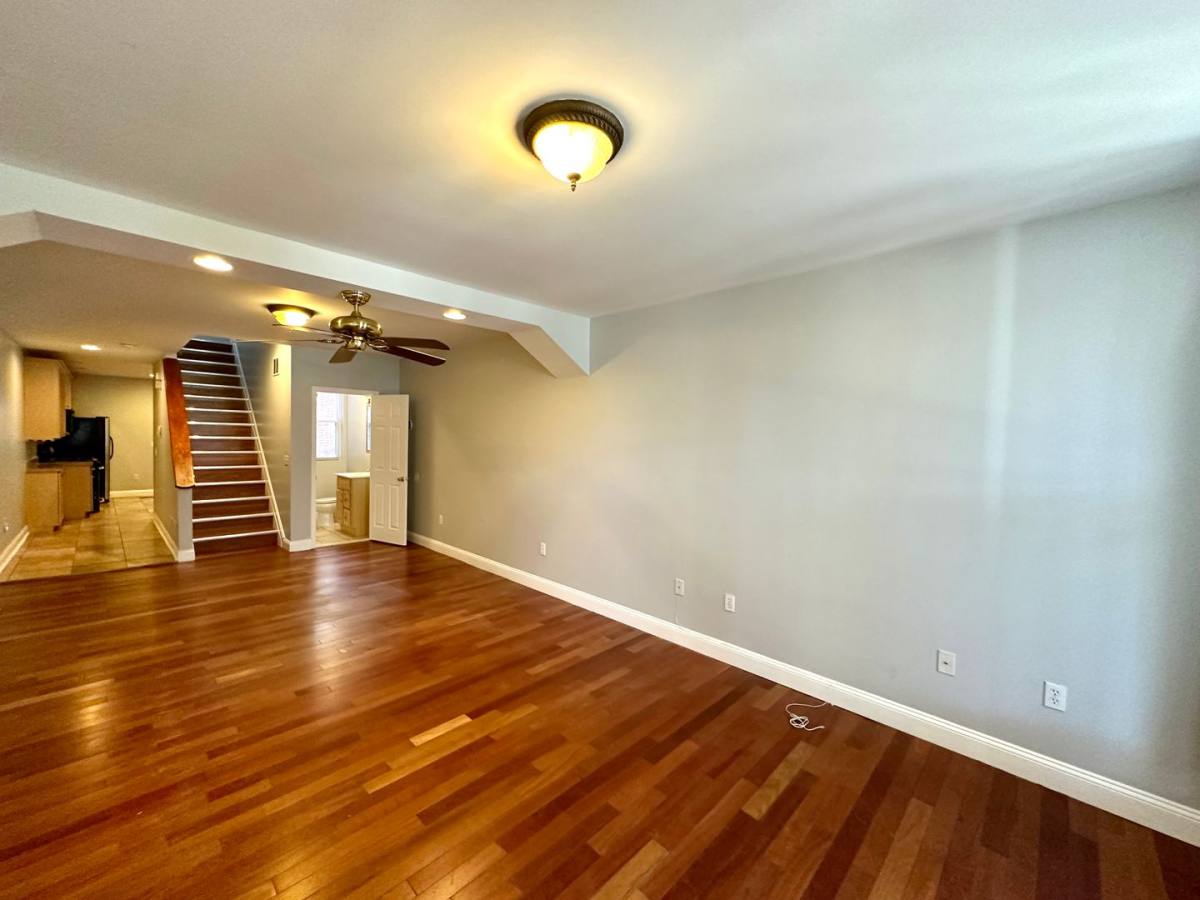 Townhouse for rent at 816 W 37th St, Baltimore, MD 21211