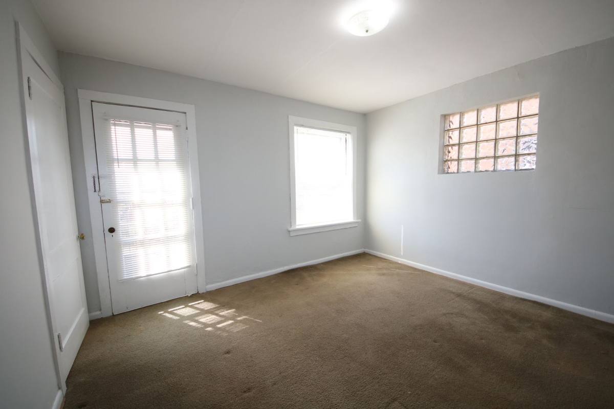 Apartment for rent at 4925-4927 Eichelberger St, Saint Louis, MO 63109