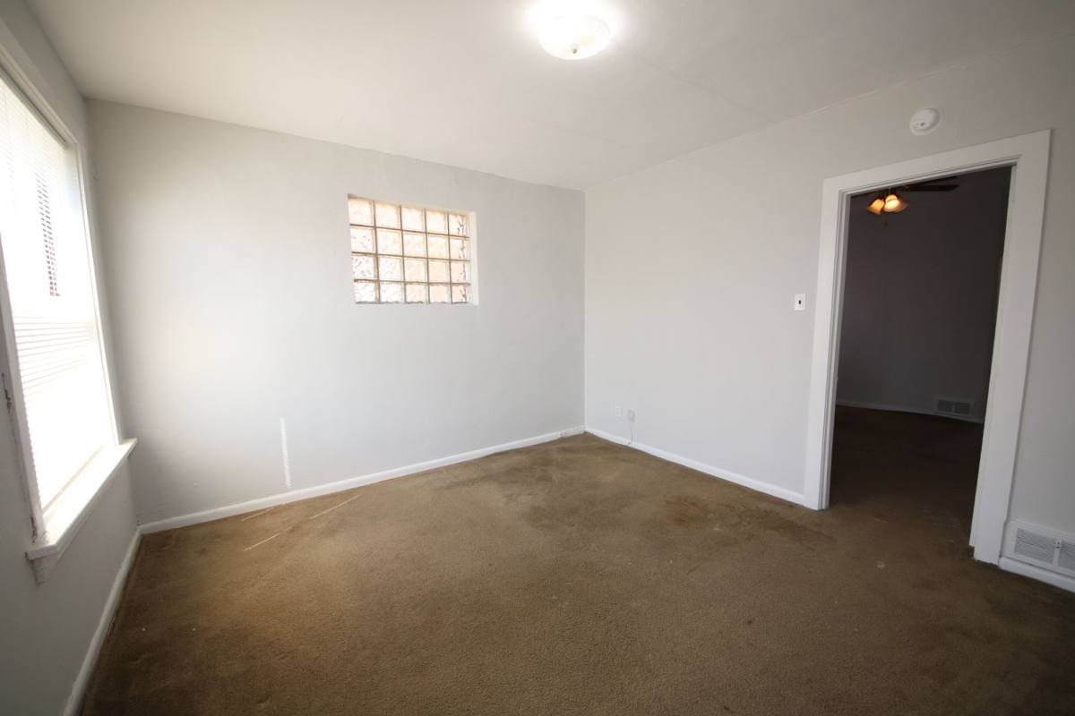 Apartment for rent at 4925-4927 Eichelberger St, Saint Louis, MO 63109