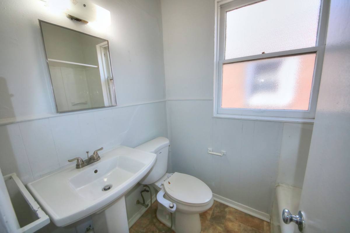 Apartment for rent at 4925-4927 Eichelberger St, Saint Louis, MO 63109