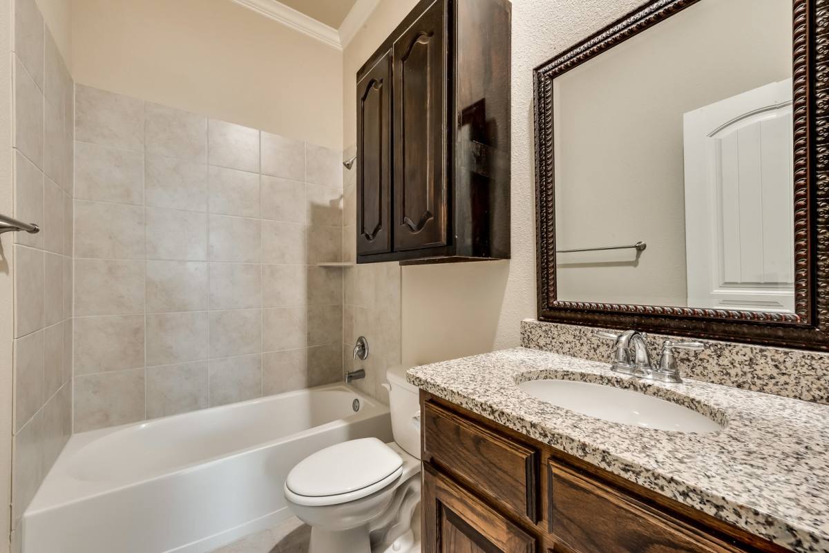 House for rent at 1321 Crescent Cove Dr, Rockwall, TX 75087