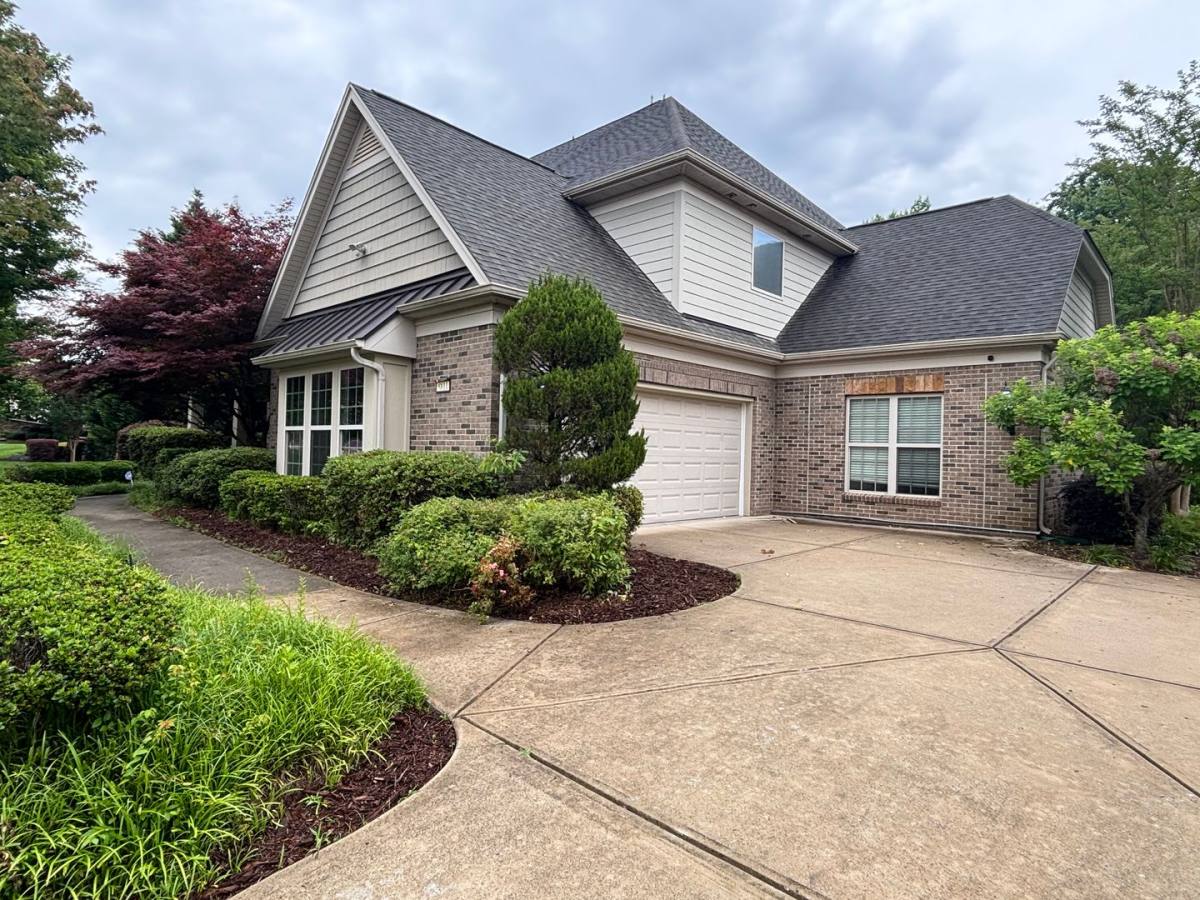 House for rent at 8811 Tamarron Dr, Charlotte, NC 28277