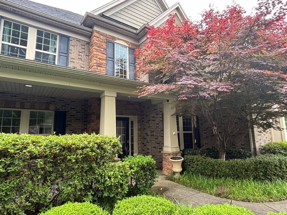 House for rent at 8811 Tamarron Dr, Charlotte, NC 28277