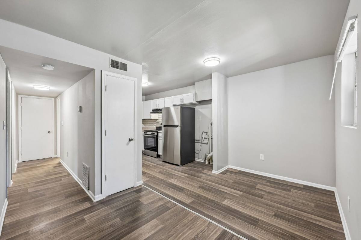 Apartment for rent at 830 Sunset Dr, Athens, GA 30606