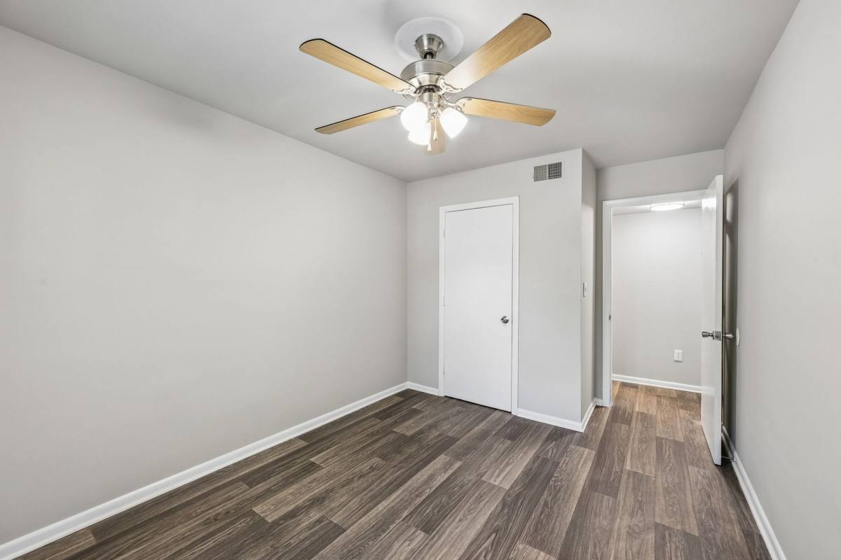 Apartment for rent at 830 Sunset Dr, Athens, GA 30606